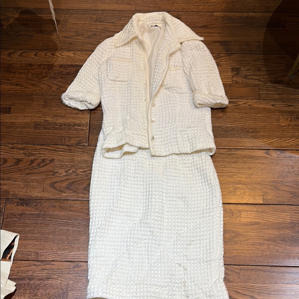 Elegant White Tweed Skirt Set